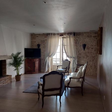 L'Appartement De La Maison Bleue Villeréal Dış mekan fotoğraf