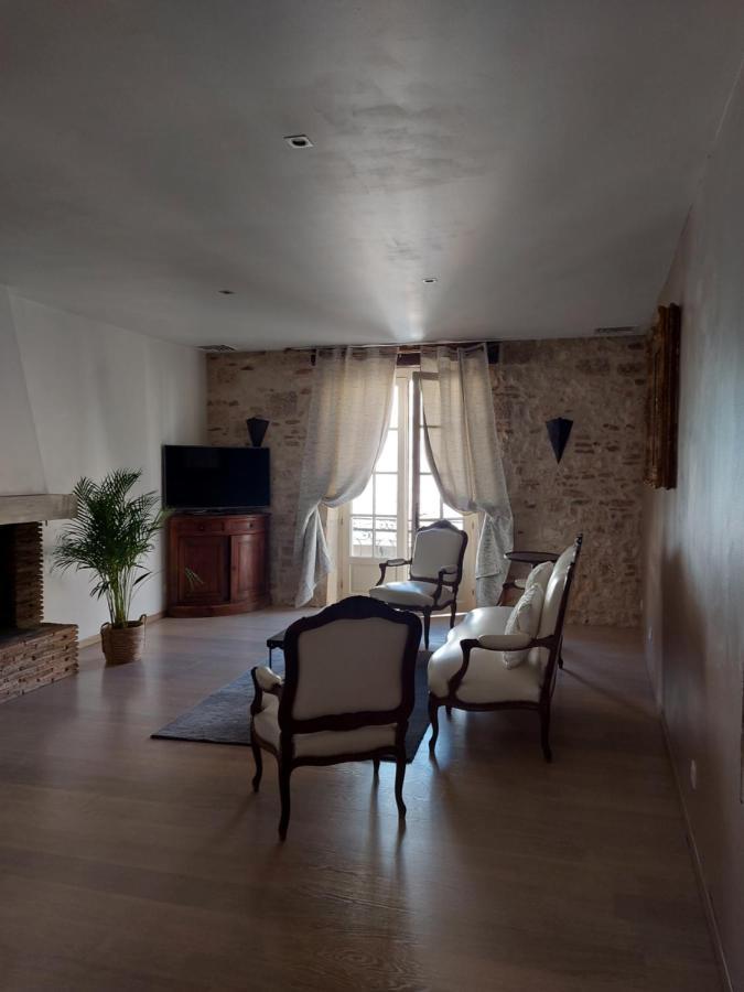 L'Appartement De La Maison Bleue Villeréal Dış mekan fotoğraf